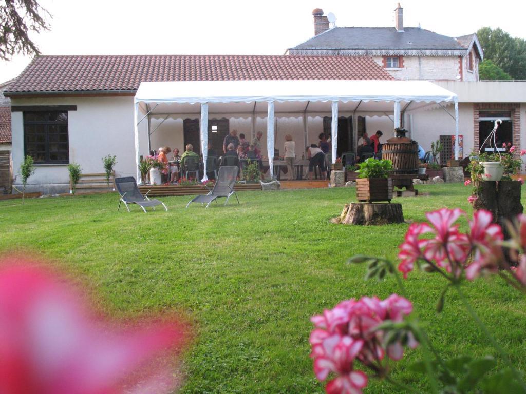 Hotel Restaurant De L'Abbaye Clairvaux Exterior foto